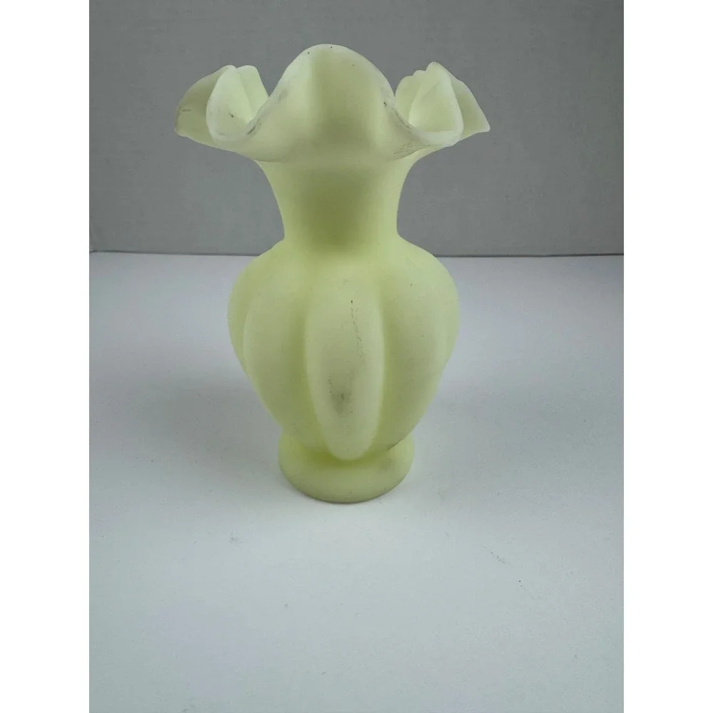 Fenton vintage custard